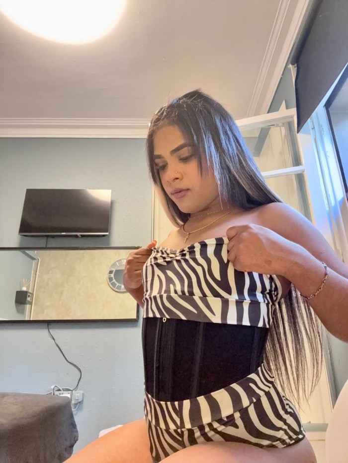 QUIERO FOLLAR AHORA ¿TE ANIMAS A SATISFACERME?