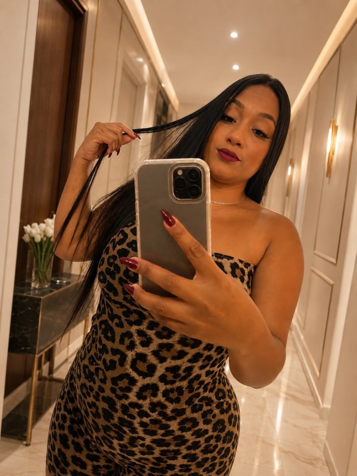 VENEZOLANA DE LUJO EXPLOSIVA Y MORBOSA