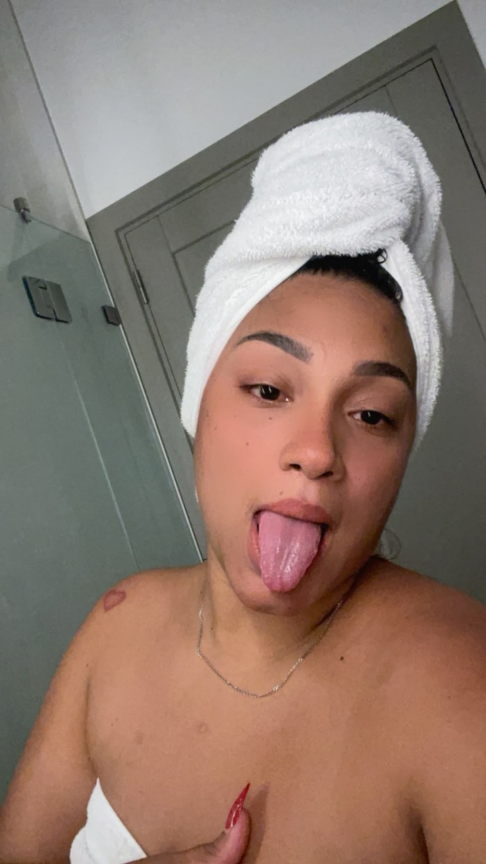 VENEZOLANA DE LUJO EXPLOSIVA Y MORBOSA