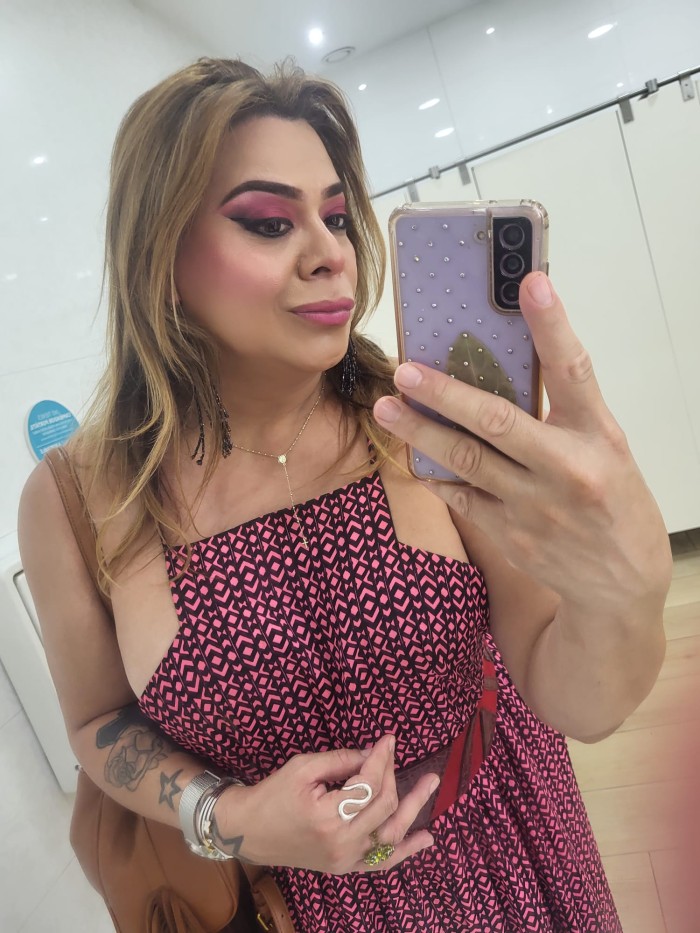 VIOLETA FERRER CHICA TRANS SEDUCTORA APASIONADA EN FUENGIROLA 100% REAL