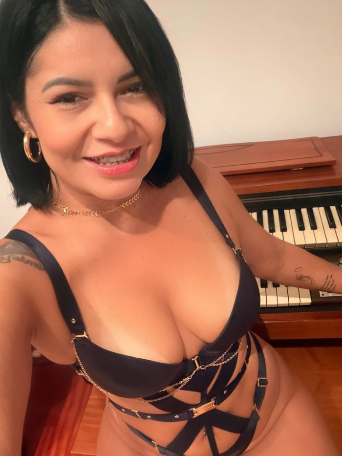 NOVEDAD BRENDA CARIÑOSA FOGOSA DISCRETA DE 18:00 A 03:00 EN CORUÑA
