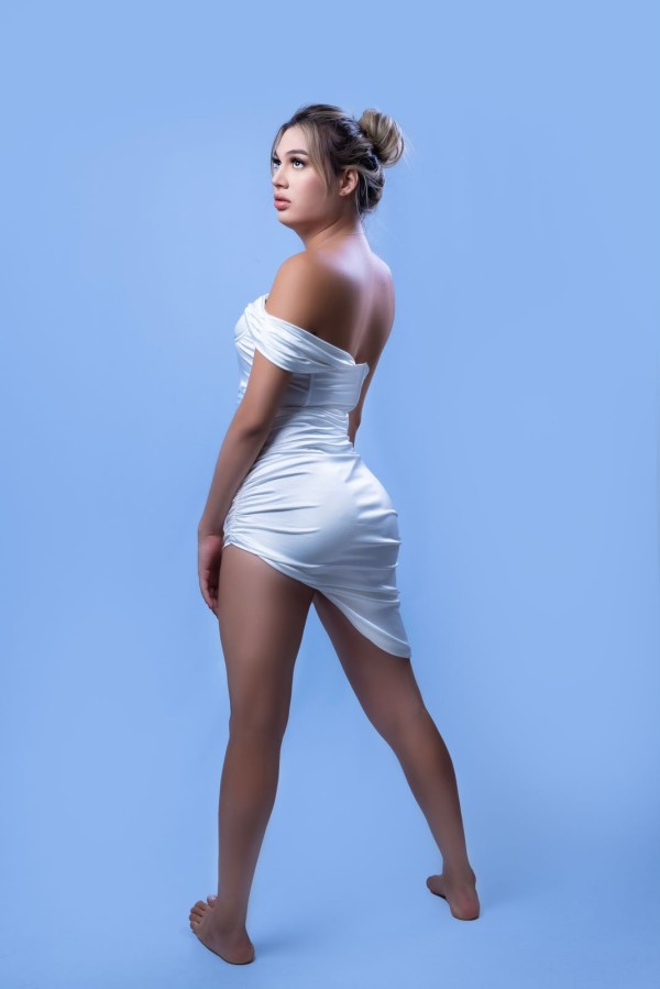 IMPLICADA, SENSUAL Y APASIONADA, 699781156