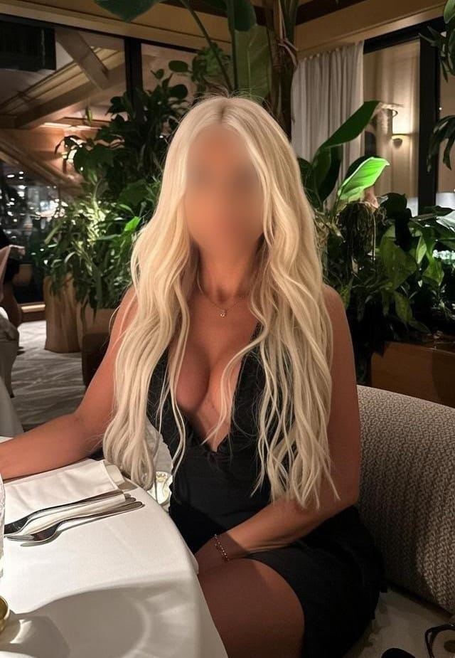 DISFRUTEMOS DE FIESTA Y SEXO INTENSO TODA LA NOCHE