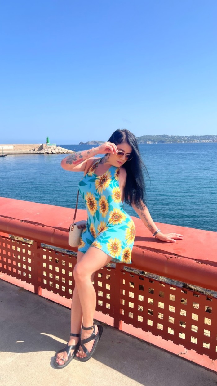 JAVEA!! Trans hermosa lechera guarra fiestera