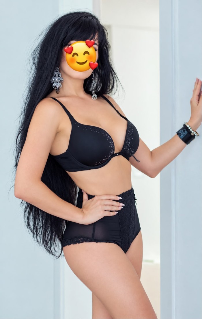 DELICIOSA IMPLICADA EXQUISITA VEN A DISFRUTAR DE M