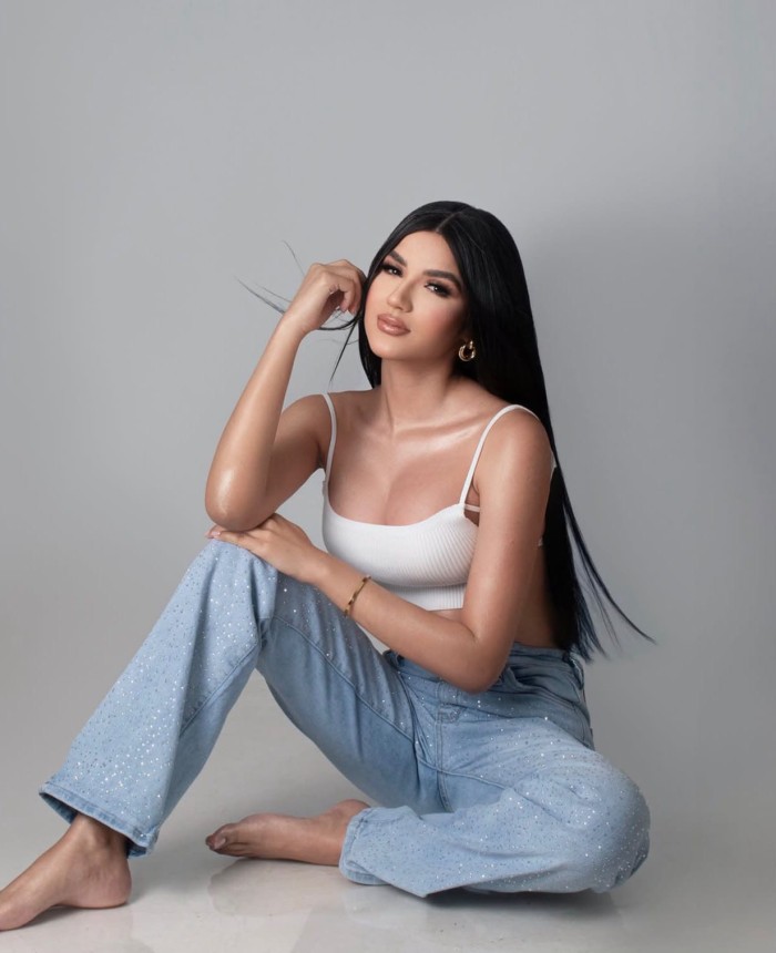 Colombiana jovencita para chicos con buen gusto