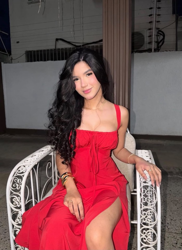 Colombiana jovencita para chicos con buen gusto