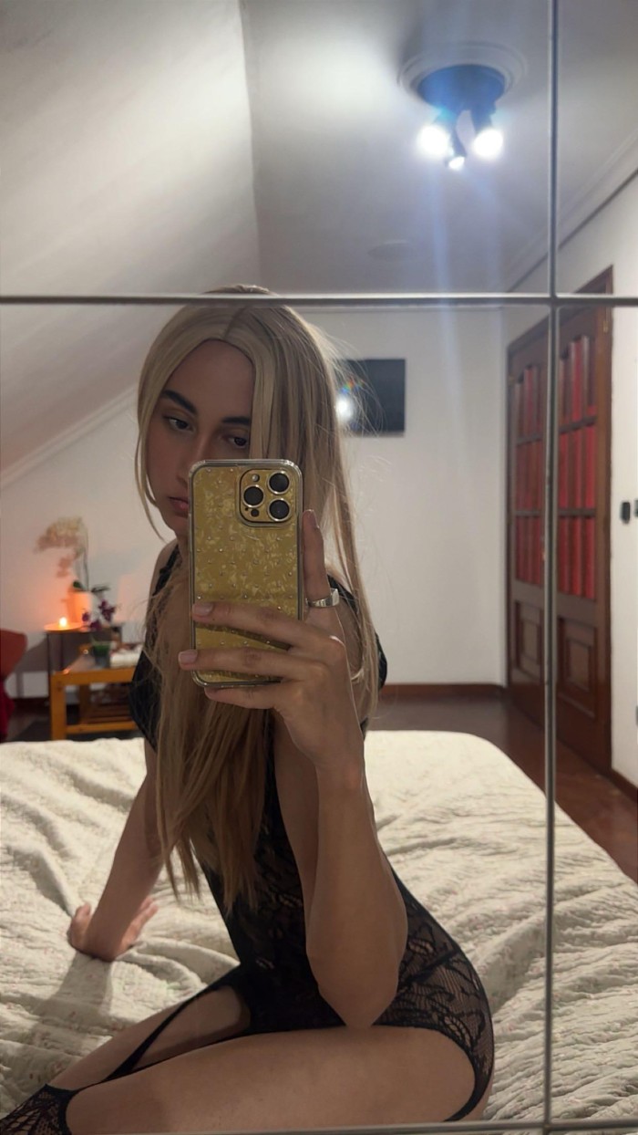 TRANS FIESTERA CON POLLON LECHERO PARA TU CULITO
