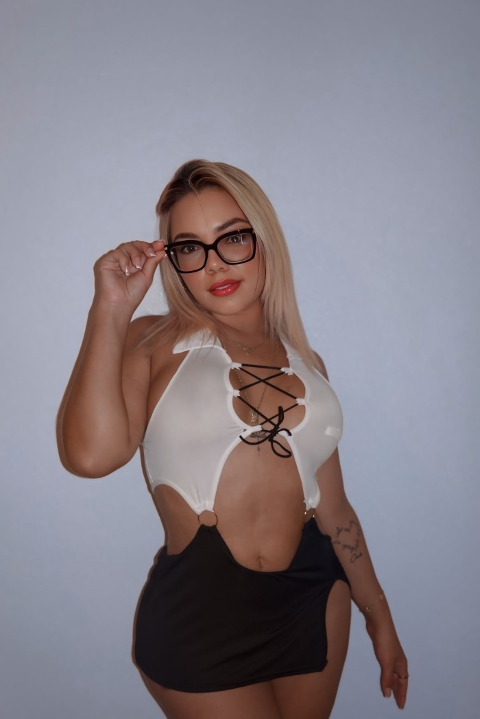 NOVEDAD POR POCOS DIAS !!! SARA FIESTERA SEXY MORBOSA Y ARDIENTE EN LEON
