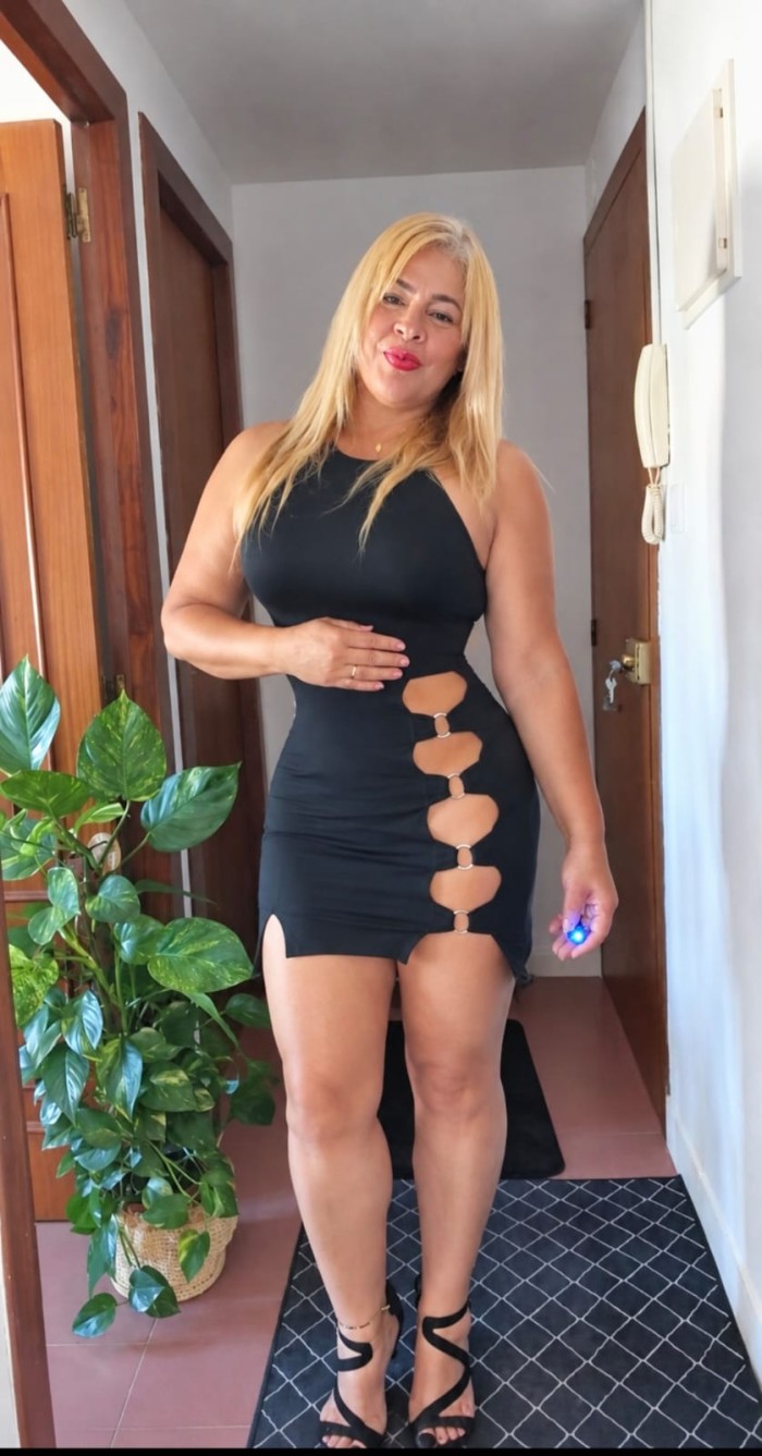 MADURITA DELICIOSA IMPLICADA DESEOSA DE PLACER