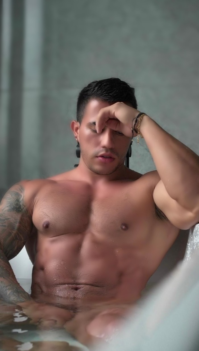 NOVEDAD, pollón, cuerpo de GYM. TE EMPOTRO!!