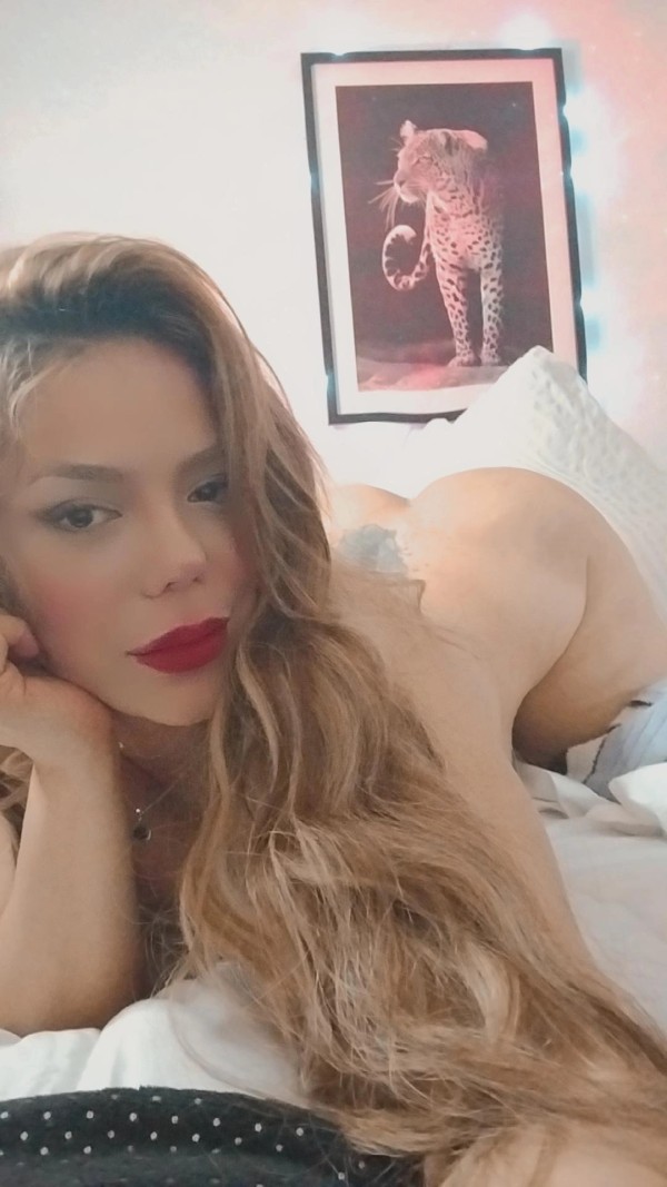 Ivonni la diosa de los ricos labios jugosos