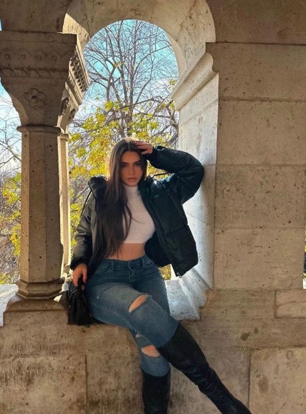 CHINA QUIERO QUE ME FOLLES DE FORMA UNICA