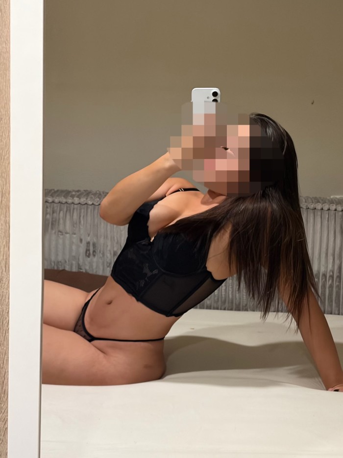 Jovencita recién llegada cachonda 617909562