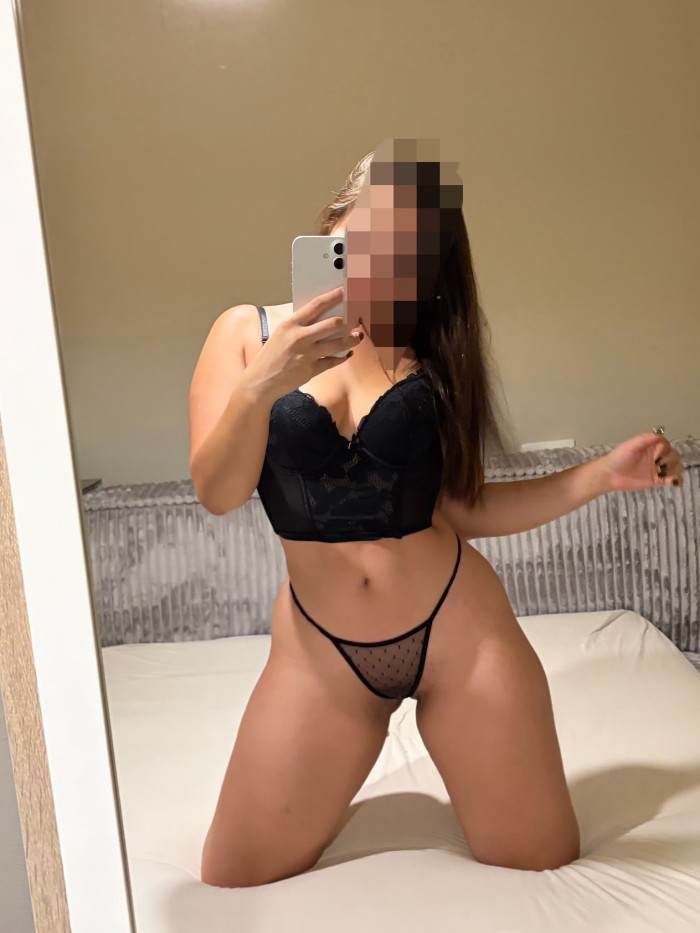 Jovencita recién llegada cachonda 617909562
