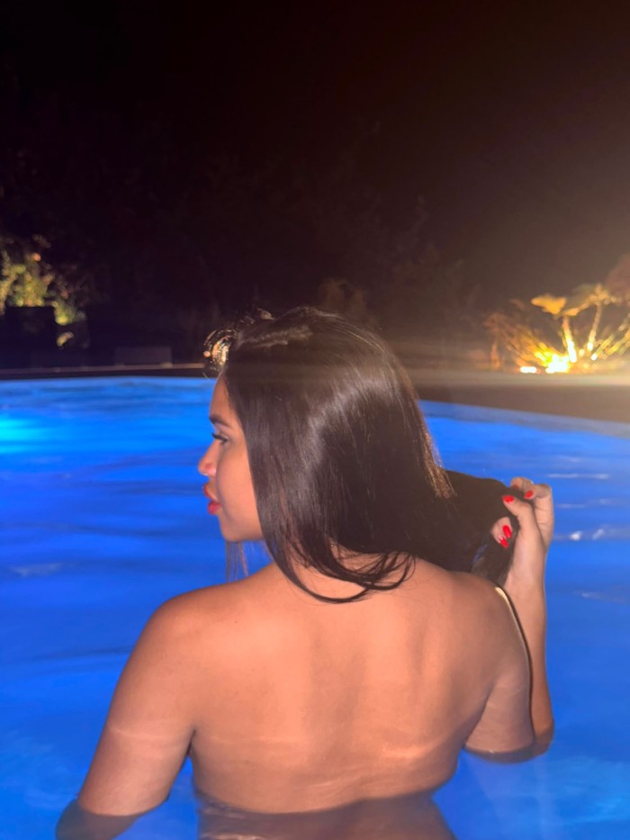 NAHOMI JOVENCITA PASIONAL EN GRANADA
