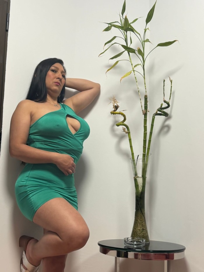 TIFANY, COLOMBIANA EXÓTICA Y COMPLACIENTE 24