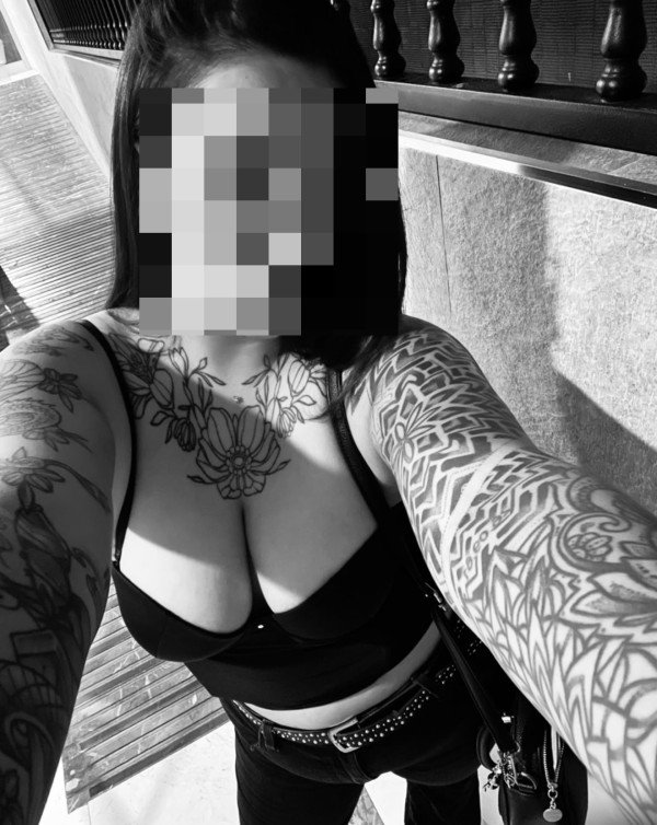 Chicas latinas calientes en Vallecas