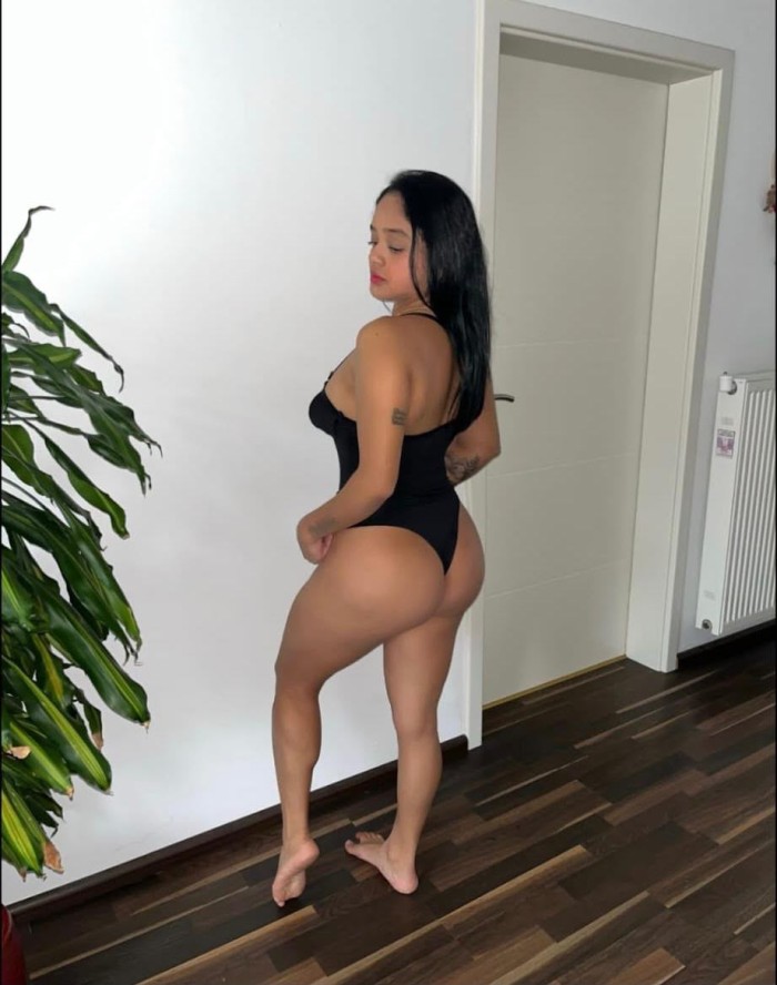 joven súper caliente y morbosa, LA MÁS EXCLUSIVA!!