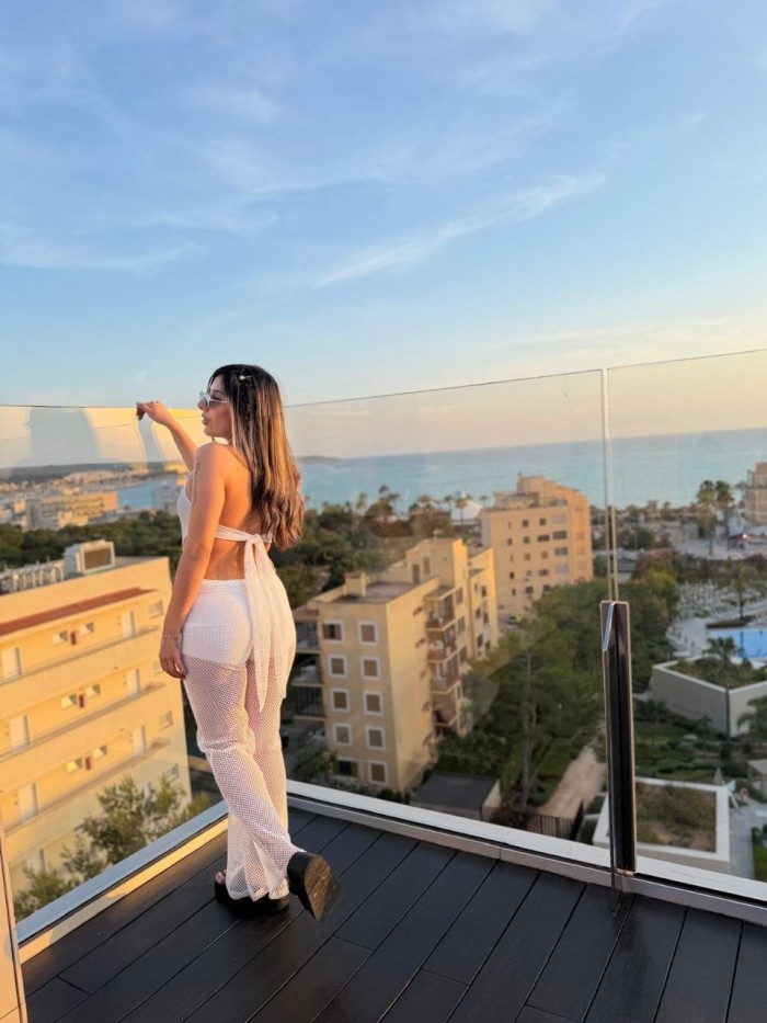 VALERIA , ESCORT DE LUJO, COLOMBIANA FIESTERA !