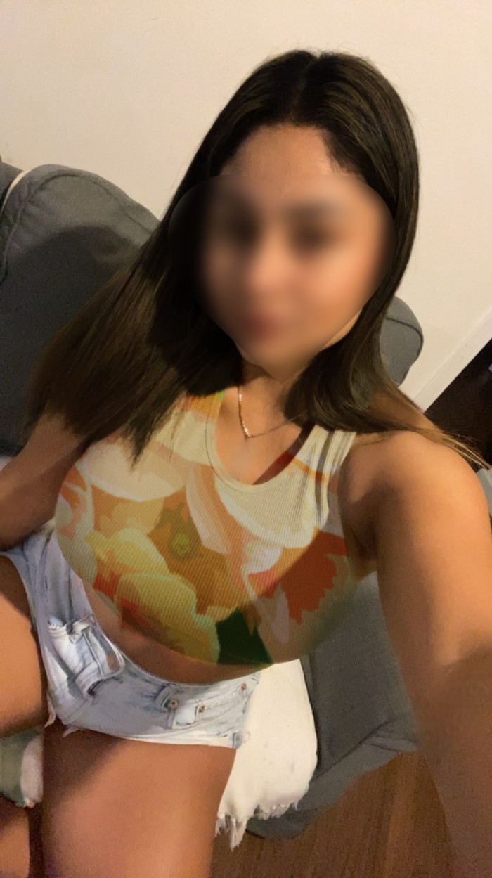 Hola mi amor  soy sammy una hermosa latina