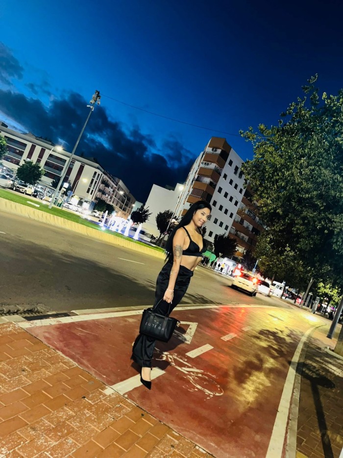 ESMERALDA RECIEN LLEGADA A GRANADA