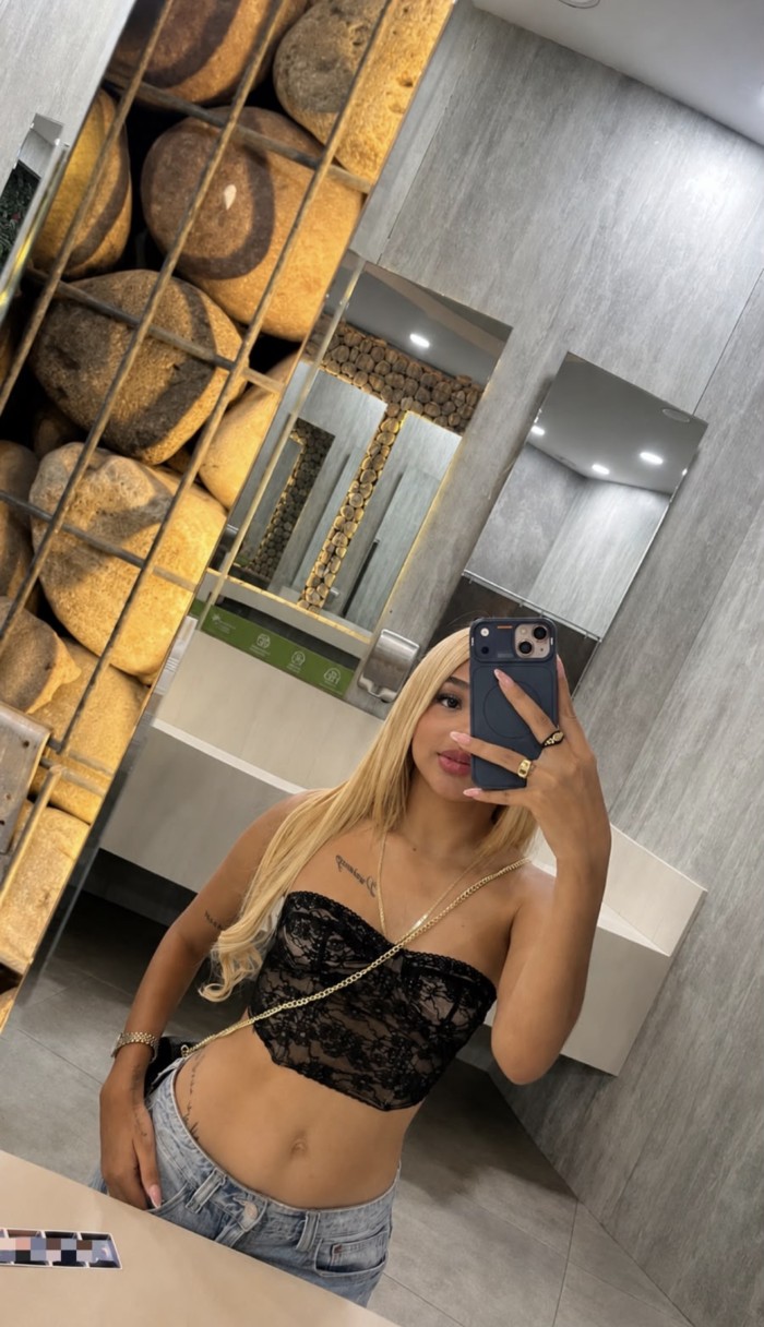 Venezolana vip todo un lujo en Bilbao