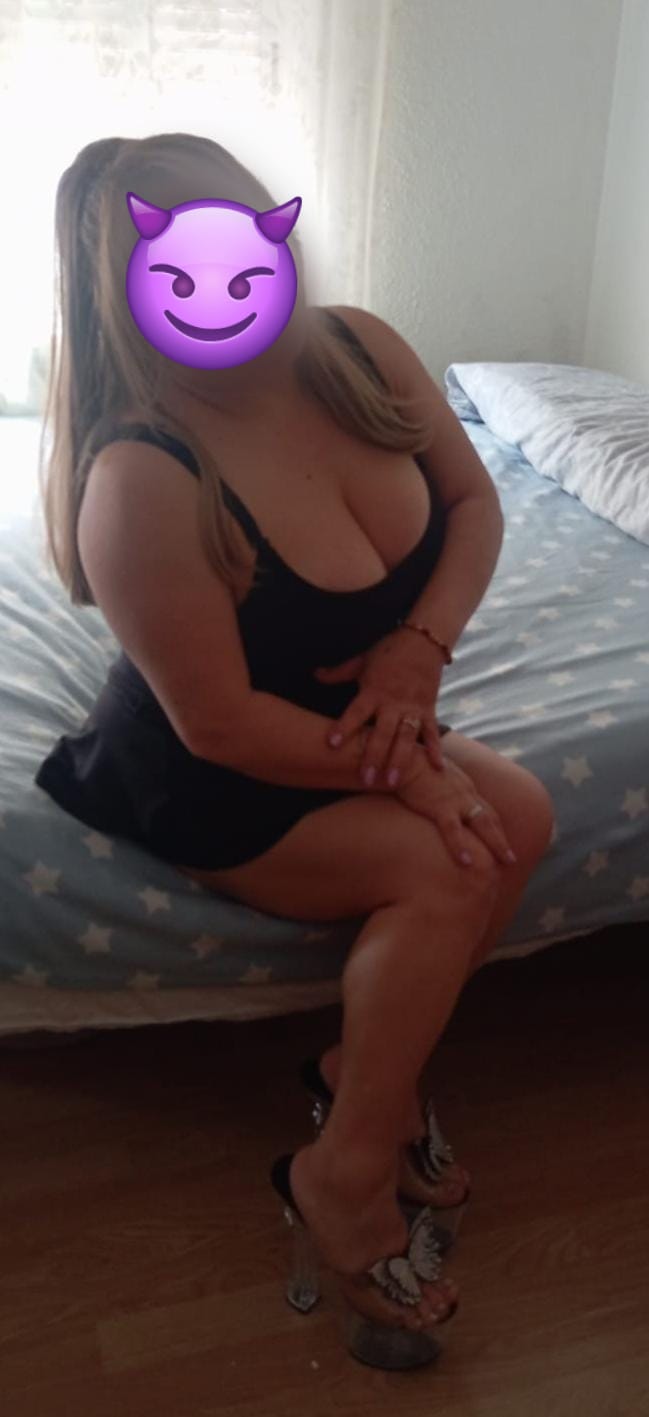 SENSUAL COMPLACIENTE PROVOCATIVA DESEOSA DE SEXO