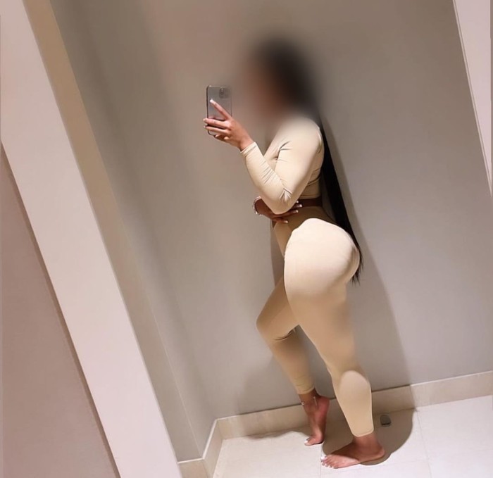 PRECIOSA LATINA RECIEN LLEGADA A SEVILLA