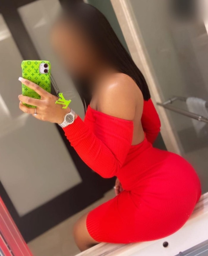 PRECIOSA LATINA RECIEN LLEGADA  A SEVILLA