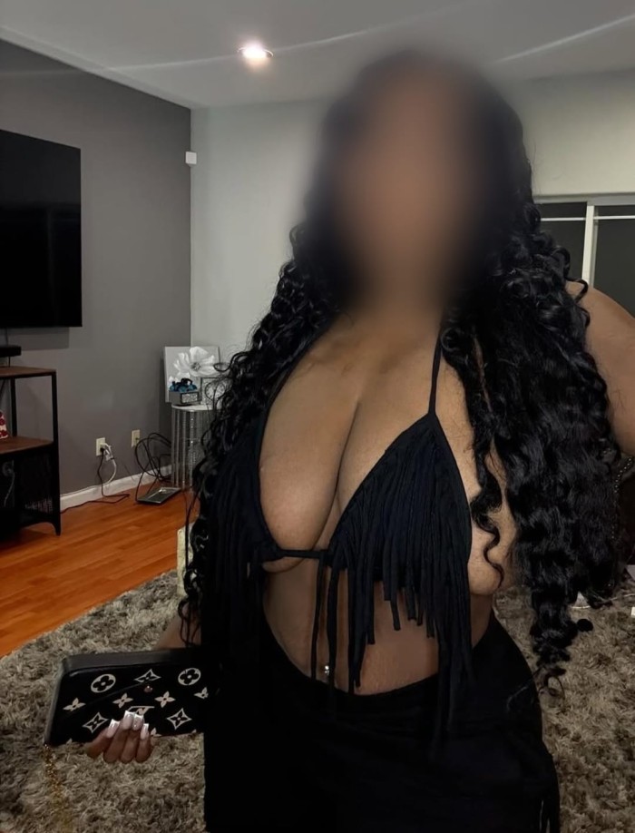 CAMILA TRAVIESA Y JUGUETONA NOVEDAD
