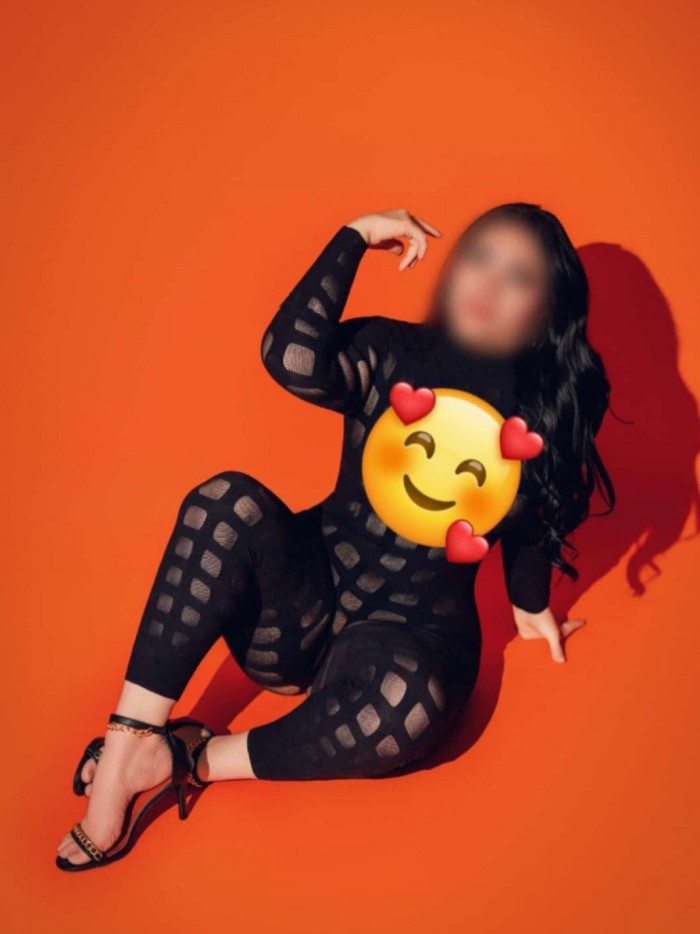 MUJER EXQUISITA COMPLACIENTE A TUS CAPRICHOS