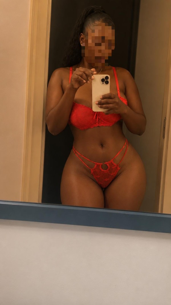 Estupenda COLOMBIANA toda una lujuria y diosa para ti