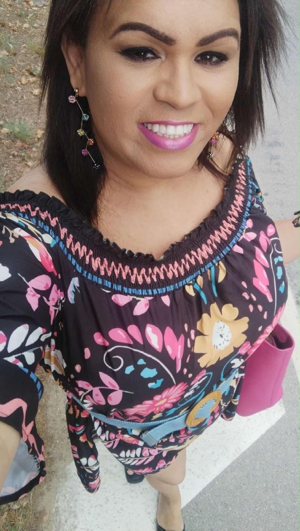 LAVINIA CHICA TRANS EN ( PALAFOLLS )