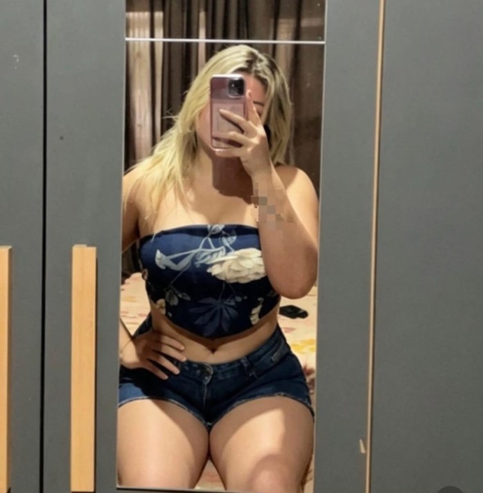 BOMBA DE SEXO FIESTERA COMPLACIENTE A TOPE