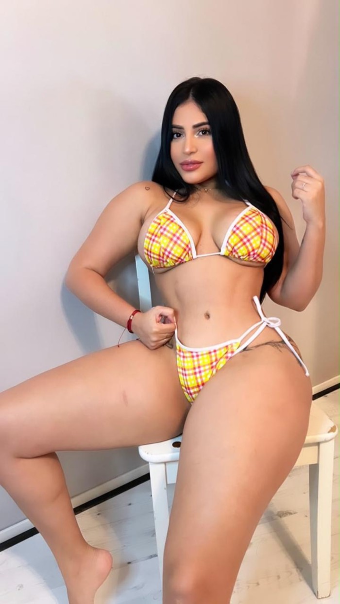 EN AGUADULCE DISFRUTA DE MI DELICIOSO COÑO JUGOSO