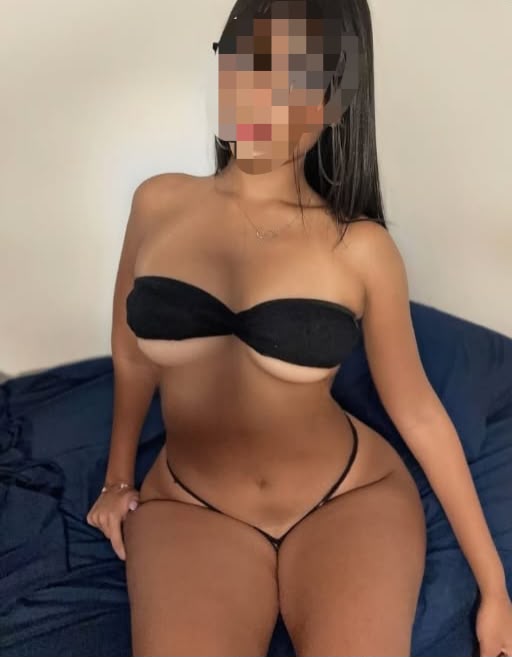 Valeria joven morena fiestera con culo grande en Toledo polígono