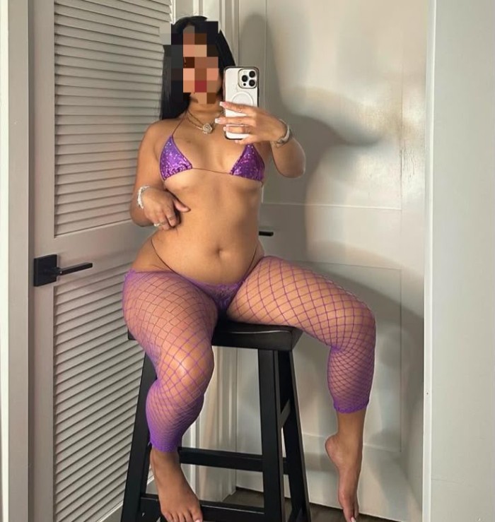 Rurth morena curvy culo grande en Toledo polígono