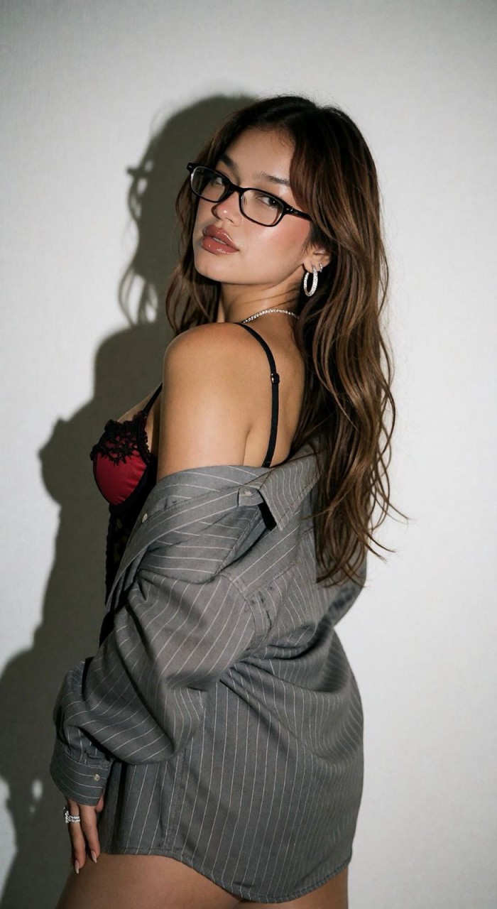 SEÑORITA ESCORT DE MENTE ABIERTA-INCALL-OUTCALL