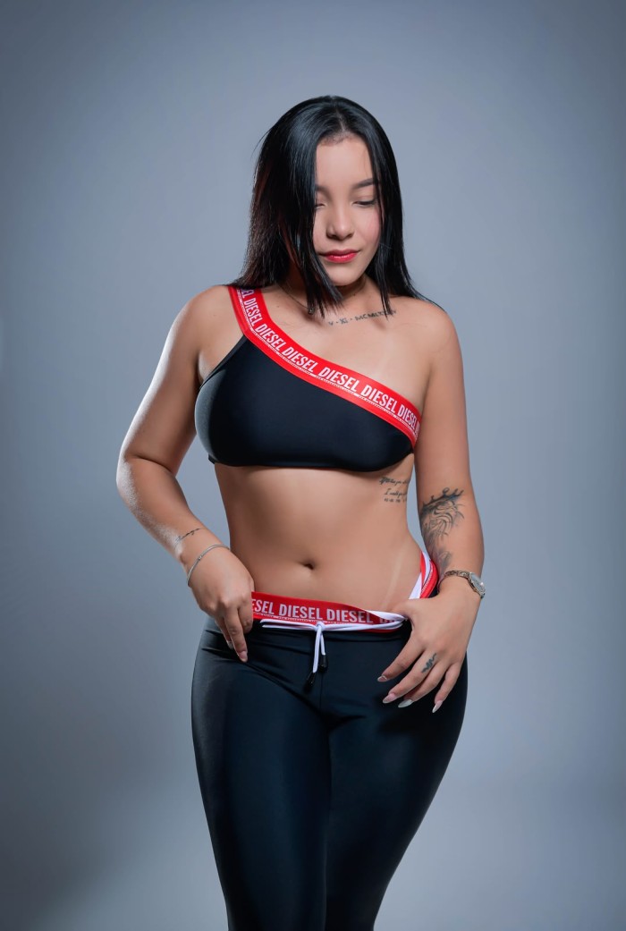 LLENAME DE TODO TU PLACER COLOMBIANA FIESTERA SEXY