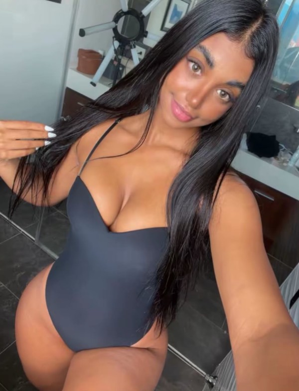 SENSUAL CACHONDA ARDIENTE DESEOSA DE SEXO