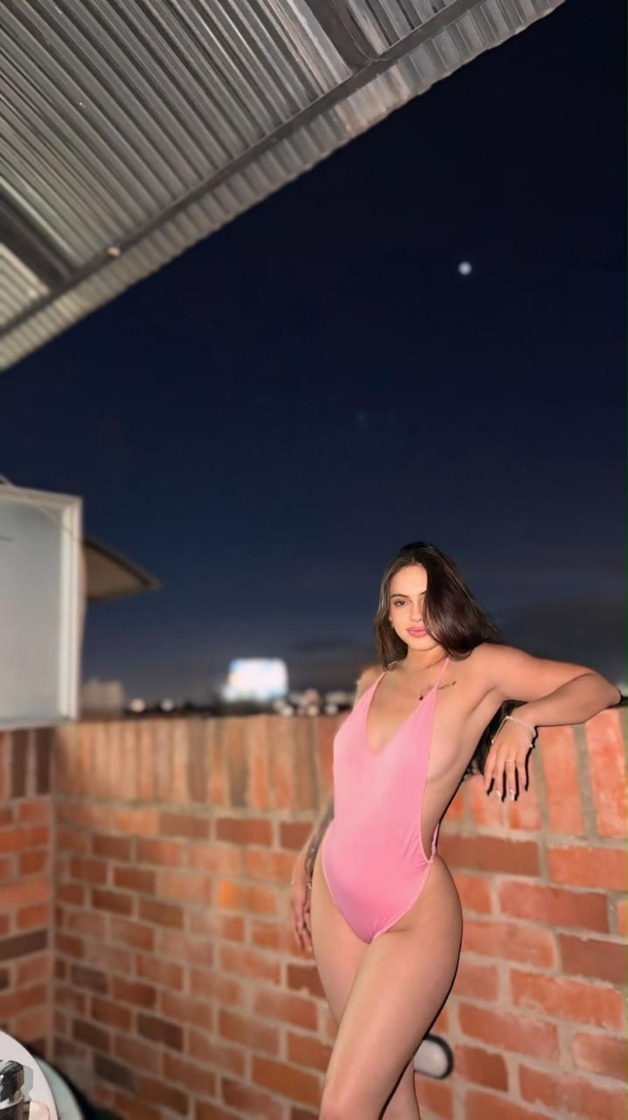 NATASHA DISPONIBLE EN SANTA EULALIA MUY FIESTERA