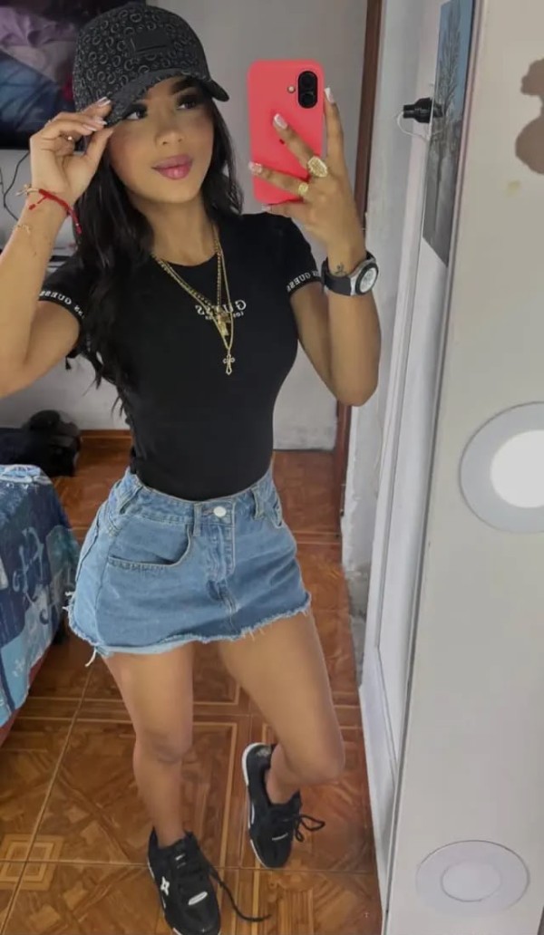 FABIOLA JOVENCITA POR PRIMERA VEZ A FERROL
