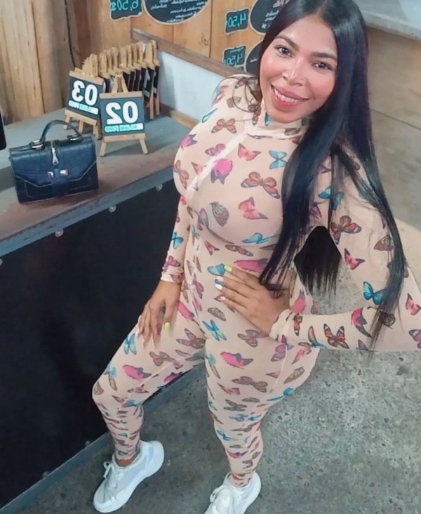 MARCELA VENEZOLANA FIESTERA RECIEN LLEGADA