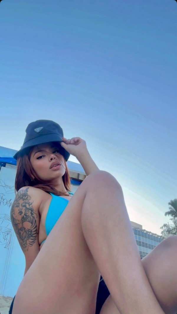 ANBER,JOVENCITA HERMOSA DE LUJO EN IBIZA