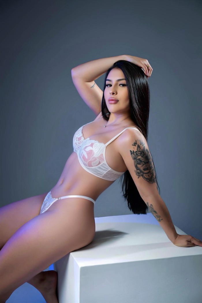 Camila: elegancia, simpatía
