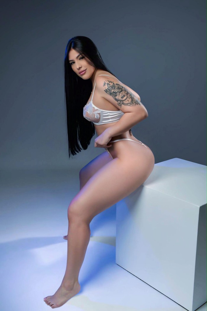 Camila: elegancia, simpatía