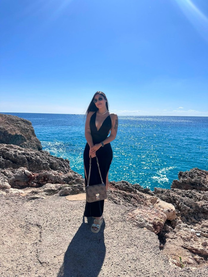 Camila: elegancia, simpatía