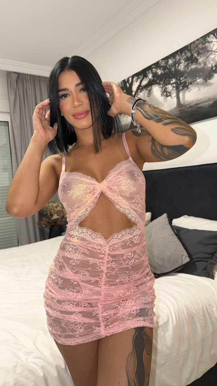 ARDIENTE SENSUAL COMPLACIENTE EN PUERTO BANUS