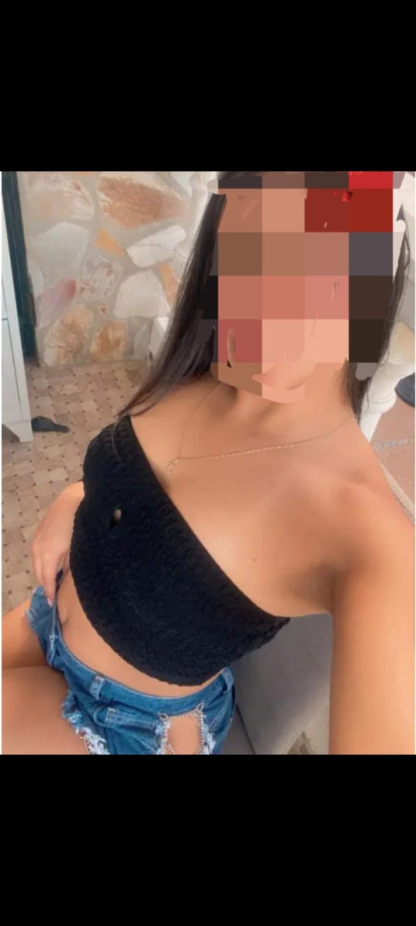 FIESTERA Y JOVENCITA Y CACHONDA